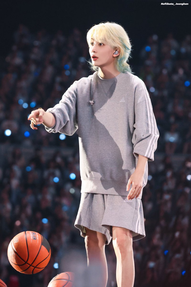 Neflibata_JH's tweet photo. 20240723 캐럿랜드 CARAT LAND

HD3P

🏀🐰 ㅋㅋㅋㅋ

#정한 #윤정한 #JEONGHAN
#ジョンハン 
#세븐틴 #SEVENTEEN https://t.co/qLvNLtBZv7