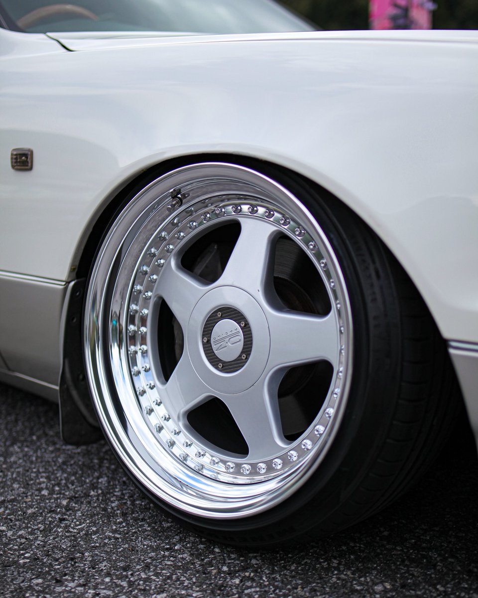 OZ フッツーラも近い内手放す予定です 18inch OZ Racing FUTURA PCD114