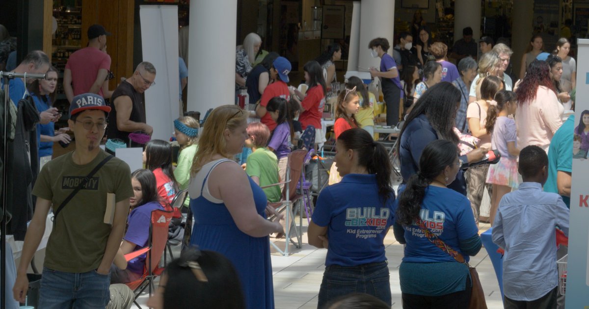 BuildABizKids's tweet image. This post is LONG overdue but I need to say a BIG Thank You to everyone who came out to our BizKids Market last weekend. 

It was an incredible success and SO BUSY!! WOW! 

We are already busy working on the next event!

#bizkids #kidpreneur #burnaby