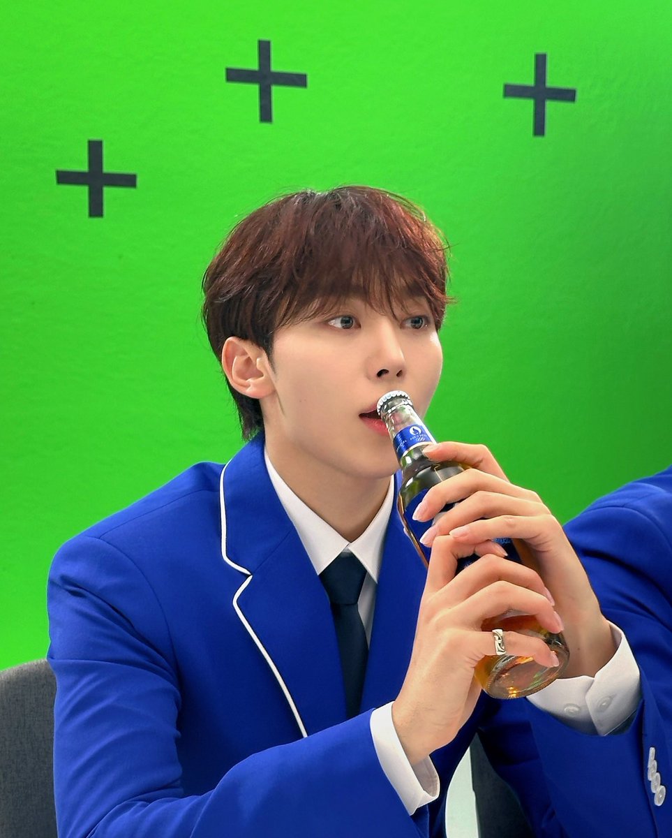 Seungkwan. tweet media