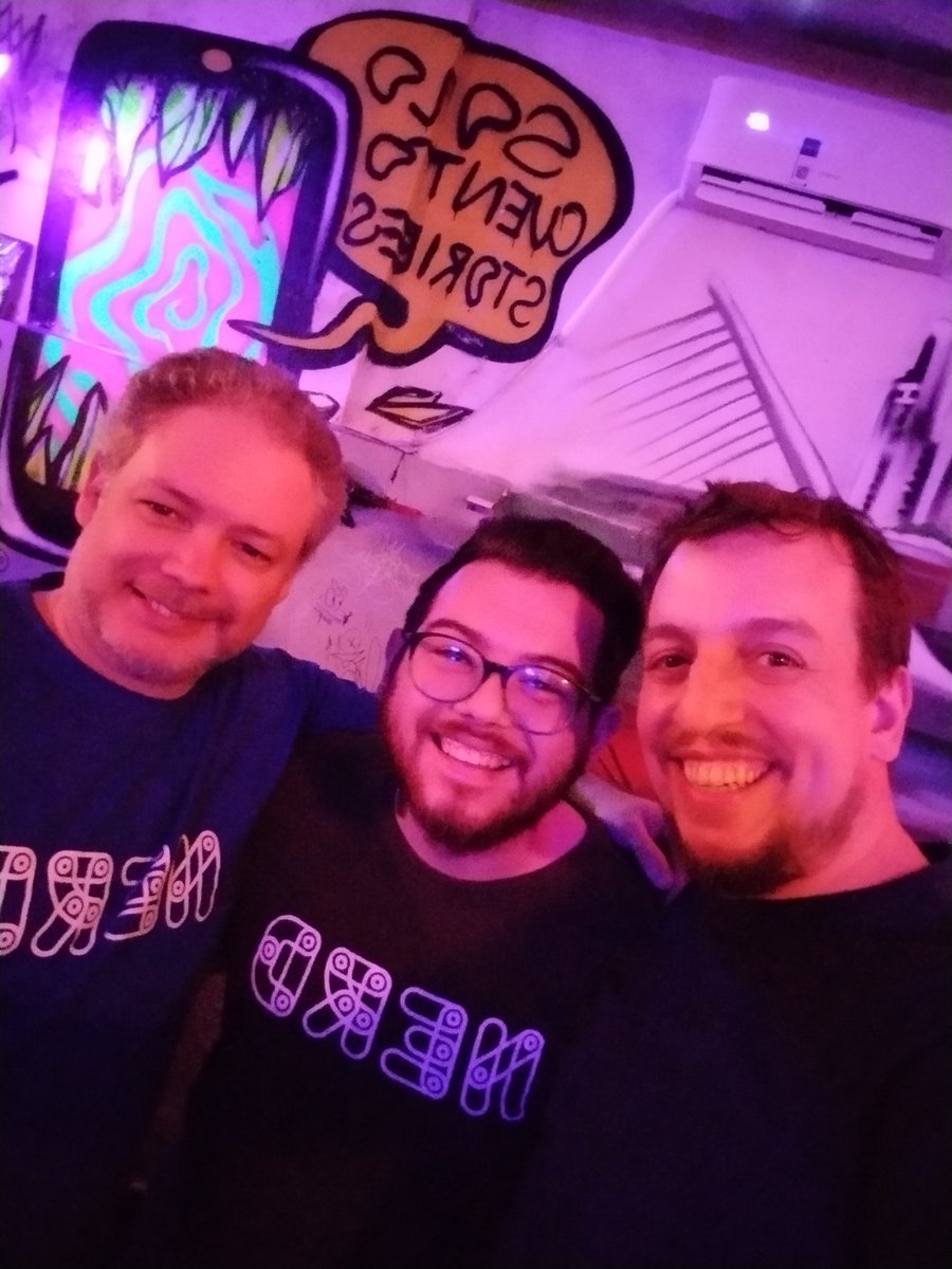 LeCoVi's tweet photo. Hermosa gente que encontrás en #AdminFest

Y mucha otra gente que no dale en la foto 😜 https://t.co/OLFey3GAuX