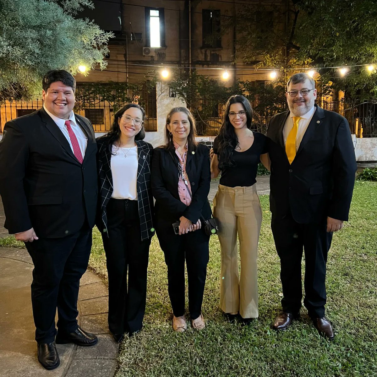 Un merecido homenaje al arduo trabajo realizado por las flamantes Ingenieras en Energía <a href="/ien_fpuna/">Ingeniería en Energía</a> llevado a cabo en los laboratorios del <a href="/GISE_FPUNA/">GISE-FPUNA</a> de la <a href="/fpuna/">Facultad Politécnica UNA</a>

Orgulloso de su trabajo y esfuerzo!!! ⚜️💙🇵🇾 [3/3]