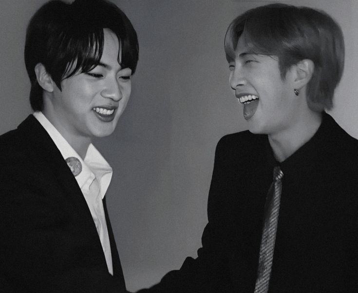gallerynamjin's tweet photo. https://t.co/hahpQBUOuj