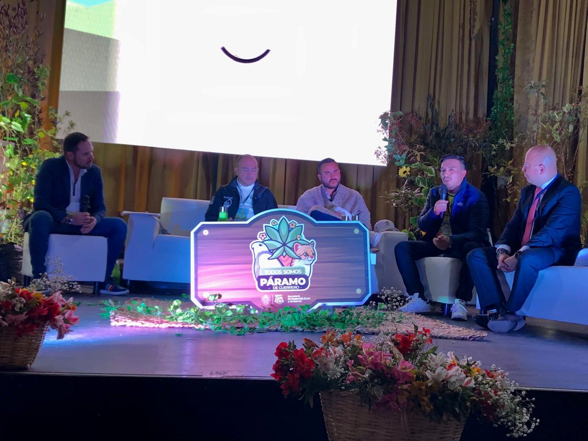diegolchala's tweet photo. #todossomosparamodeguerrero , una apuesta de la @AlcaldiaDeZipa con participación de los municipios de @CoguaAlcaldia @TAlcaldia y #nemocon para hablar de los ecosistemas de alta montaña y escuchar las apuestas de los territorios asentados en estas áreas. https://t.co/L2y7ogkfSO