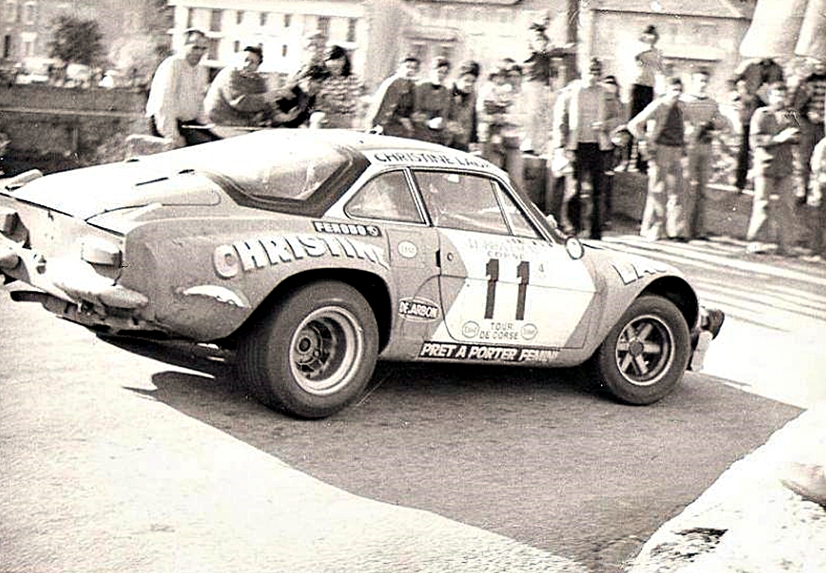 RCanalsBalil's tweet photo. Jacques Henry - Maurice Gelin
19º Tour de Corse 1975. Alpine-Renault A110 1800 (943 AKX 75). Clasificado 5º

En esta edición habían 2 tramos de mas de 100 Km, SS1 Panelca - Ponte Leccia de 158 Km y SS8 Zonza - Abaccia de 120 Km

Tomaron la salida 77 equipos, finalizaron 22. https://t.co/lVQrXm3OLU