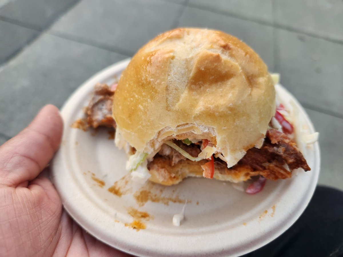 FN_Makayla's tweet photo. Sandwiches by Umami Kushi! https://t.co/nfFRXUwFMN