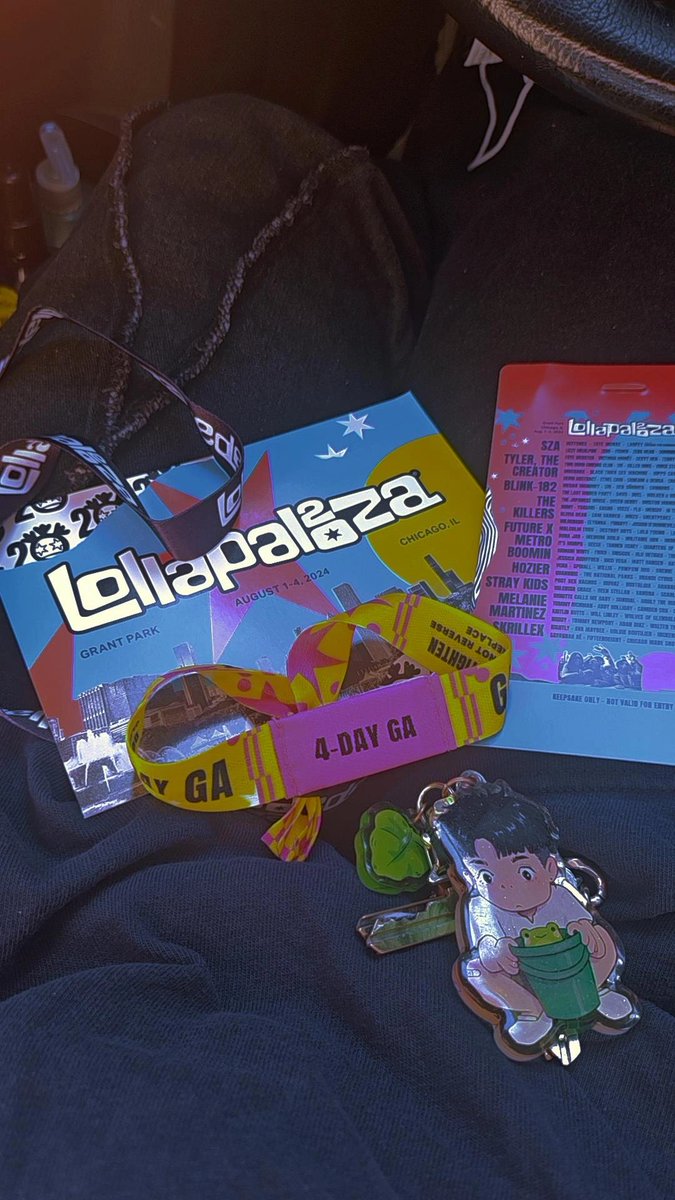 JungwoosSkarut's tweet photo. [WTS] Lollapalooza GA
★ August 1-4
☆ 4day pass/wristband
★ Face Value 
☆  Reason for selling: can’t attend
★ Willing to meet up/ship!!

DM/Comment if intrested 
#StrayKids #Lollapalooza #SKZ
#ChkChkBoom2ndWin #SZA #TylerTheCreator #MelanieMartinez #MetroBoomin #Hoizer https://t.co/wdnGae0wXT