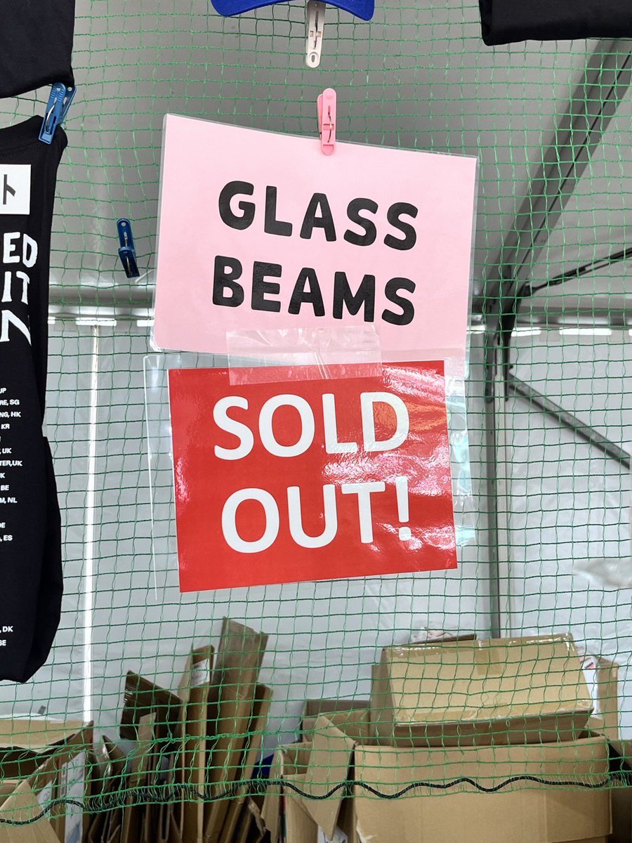 フジロック会場で販売しているGlass Beamsフジロック限定TシャツSOLD