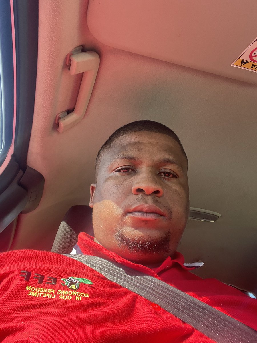 AmbitiousChino's tweet photo. 26 July movement
Eff esatlo ba teng βπΏ
Happy Birthday π₯³ @EFFSouthAfrica
#EFF11thAnniversayRally https://t.co/5hnkIcmmUe