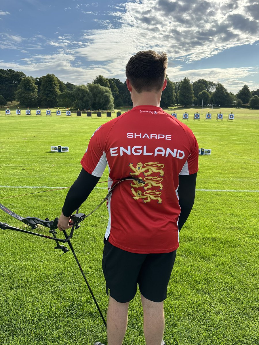 IanSharpe72's tweet photo. Ollie’s first England cap in the Home Nations Cup at the Archery GB Youth Festival. Thank you to everyone who made this happen but especially @ArcheryExcellen Nicky Hunt for her coaching brilliance. Come on England, go Ollie!! 😀🏹🏴󠁧󠁢󠁥󠁮󠁧󠁿💪💪💪@BosworthPE https://t.co/0kaO9LaI72