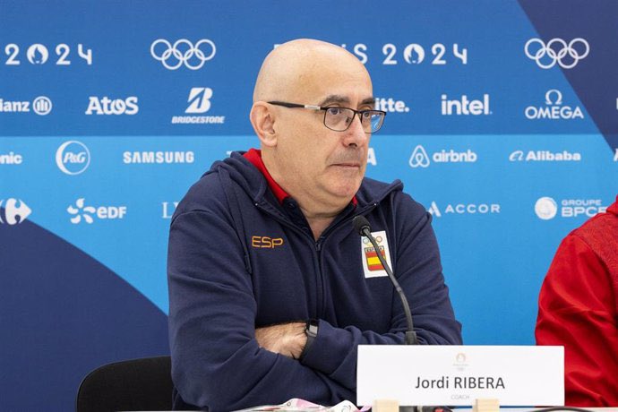 Un entrenador en momento decisivos aporta comportamiento de rendimiento, no palabras de ánimo vacías. Espectacular.  #JuegosOlimpicosdeParis2024 #Balonmano