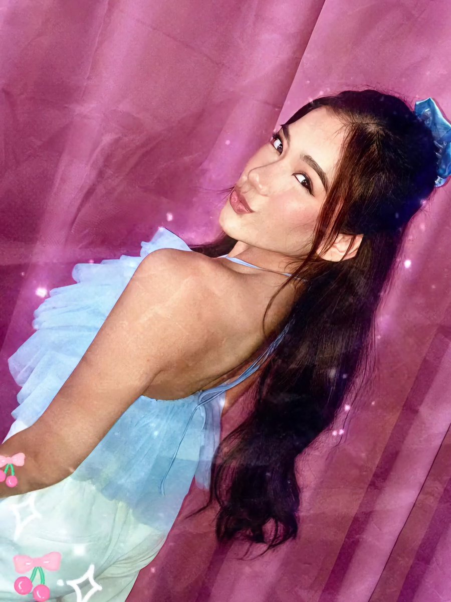aiahpls's tweet photo. this is easily my fave aiah style 🎀 she radiates that ✨️ divine feminine ✨️ energy https://t.co/gODrA7DGu3