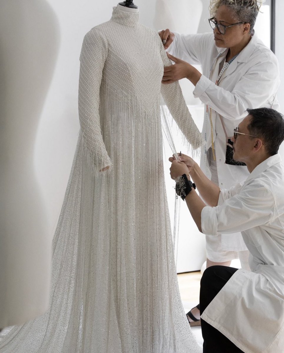 LaModeUnknown's tweet image. In the making of Couture looks by ✨Dior✨ for Paris Olympics. 🪡