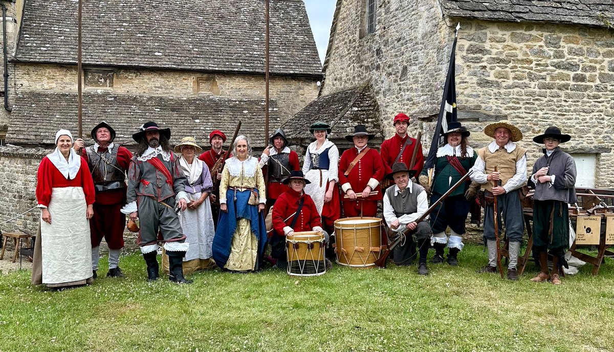 Tomorrow we have a special event at The Great Hall with The Marquess of Winchester! 📜

Enjoy all day (10am - 5pm) entertainment of living history, where you can learn about the past through the clothing, weaponry and artifacts they'll have with them!