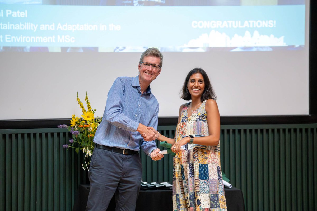 centre_alt_tech's tweet image. We had a wonderful time welcoming back #CATgraduates along with their friends and family to celebrate their Graduation last weekend. 

We know they&apos;ll go on to do amazing things, helping implement #SutainableSolutions and create the change we need. 
cat.org.uk/more-than-190-…