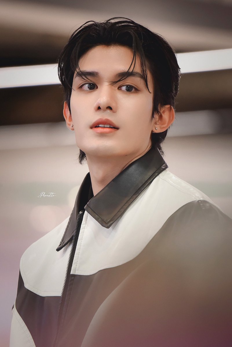 real_pntt's tweet image. ใบหน้าฟ้าประทานกับสันกรามพิฆาตใจ 🖤
 #DevyXNet #netsiraphop