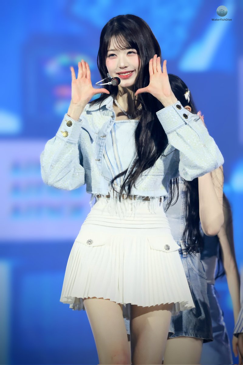 WFDive0221's tweet photo. 240310 원영 (2)
#IVE #아이브 #JANGWONYOUNG #WONYOUNG #장원영 #원영 https://t.co/Wz0yNVUqTu