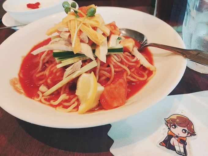 友人とごはん食べて酒飲んでドーナツ買って帰ってきた リア充 