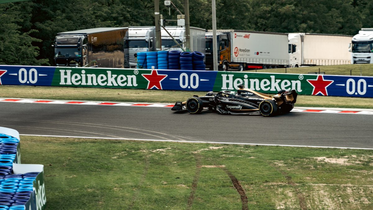 APXgpF1Team's tweet photo. Some pics from Budapest 📸 

Thanks to @mythvt for the pics  

#F1 #Formula1 #APXGP #ApexGP #f1Movie #F1Film #APXGPF1 #Apex #HungarianGP #Hungary #Hungaroring https://t.co/be8FtvXRTy