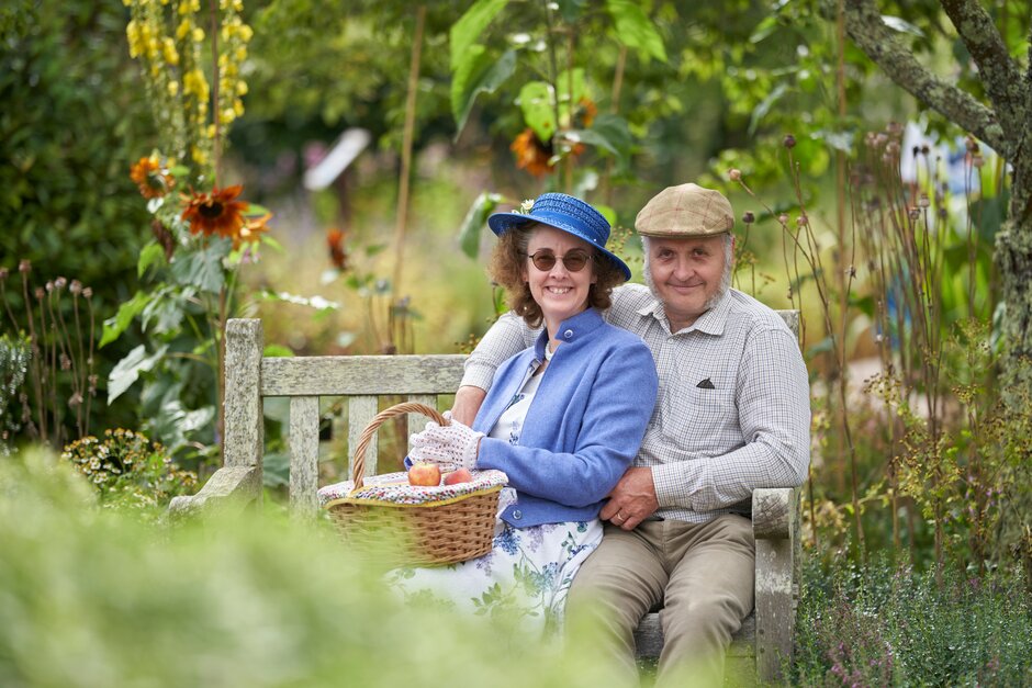 RHS_Rosemoor's tweet photo. 🎵 Join us for our Vintage Weekend this Sat or Sun to see gorgeous classic cars, try out rockabilly or swing dancing & enjoy live music & family entertainment in the most beautiful garden setting 🌺
Learn more: https://t.co/SxY6cx7EDl
Supported by @AFWMLtd #northdevonevents https://t.co/02hTqlkIyN