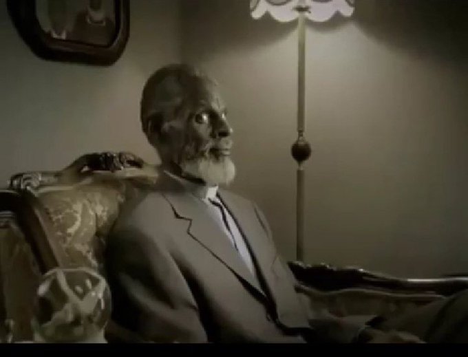 News: A 20 year old young man killed his dad so he can inherite all his properties at a young age

Dad