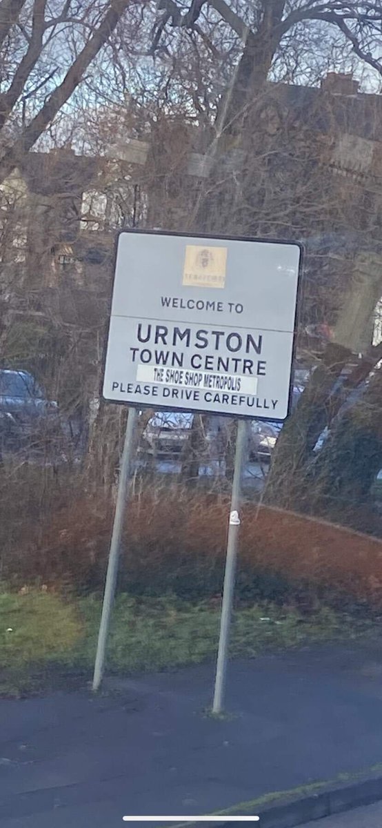 Erin_bee's tweet photo. @mrmarksteel please come to #urmston 🙏 our local M41ers Facebook group is an absolute treasure trove for satire, including a long running joke about being the 'shoe shop metropolis' https://t.co/0MeoHRgJEb