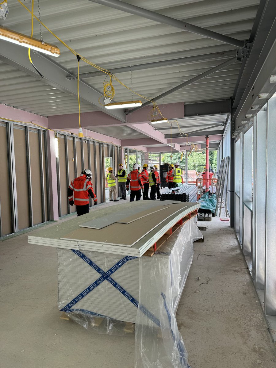 Dave Russel tweet media