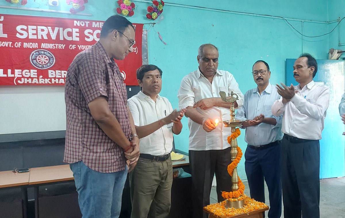 ast_jha's tweet photo. विश्व प्रकृति संरक्षण दिवस मनाया गया। 

 27 जुलाई, 2024
 NSS एवम IQAC द्वारा संयुक्त रूप से आयोजित 
 K B College Bermo, BBMKU, Dhanbad, Jharkhand 
@_NSSIndia 
@NSSRDPATNA 
@YASMinistry 
@ArtCultureYouth 
@BokaroDc 
@ugc_india 
@NAAC_India 
@NAAC 
#NSS 
@ForestRightsAct https://t.co/92lcYeGPI8