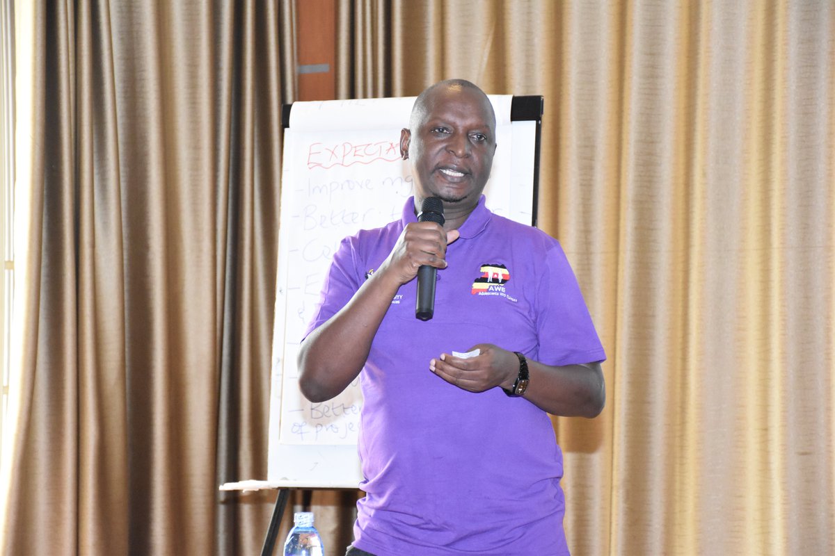 AweChange's tweet photo. Dr. Mayanja Kajumba notes that there has been great impact because of the AWE Change project but existing #stigma and myths associated with #epilepsy needs to combated. One myth is that patients with epilepsy cannot come out when the moon is full.
#EpilepsyAwareness https://t.co/ymFdsZRi1z