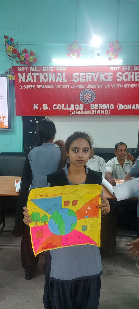 ast_jha's tweet photo. पोस्टर के माध्यम से NSS Volunteers संदेश देने का कार्य 
 आज विश्व प्रकृति संरक्षण दिवस मनाया गया। 
 NSS एवम IQAC द्वारा संयुक्त रूप से आयोजित 
 K B College Bermo, BBMKU Dhanbad, Jharkhand 
 27 जुलाई, 2024
@_NSSIndia 
@NSSRDPATNA 
@BokaroDc 
@YASMinistry 
@ArtCultureYouth https://t.co/FG5n0I40sy