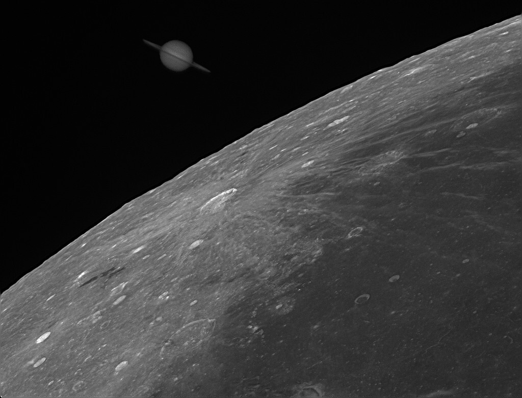 RizerRainbow's tweet photo. Saturn at the Moon s Edge #space #nasa https://t.co/WlT6eA7TWb