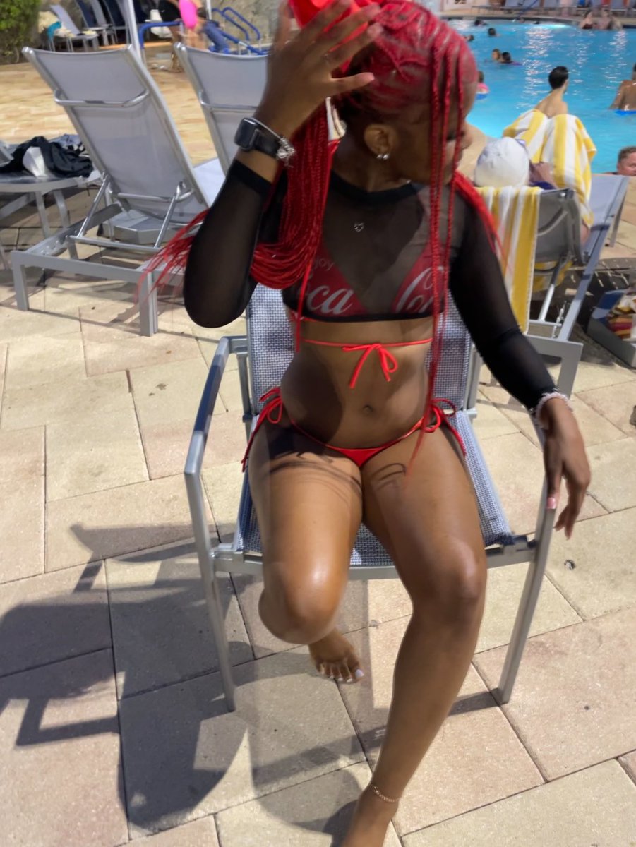 thaarealbarbiie's tweet image. pretty &amp;amp; petite 🧟 . 

#lilredshitt #viral #lashtech #fypageシ