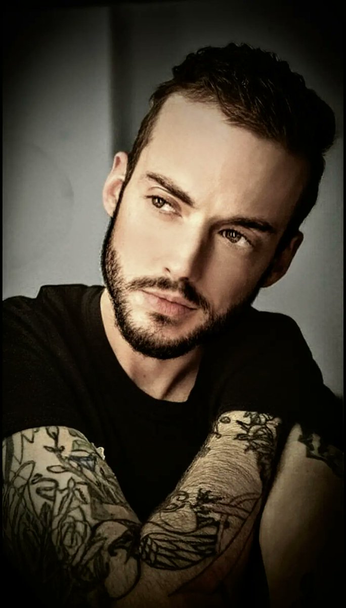 Thevikingchef8's tweet photo. #modelling #men #tattooedmen #photoshoot #EyesOnHim #eyes #sex #follow https://t.co/ZOTYkUe3jk