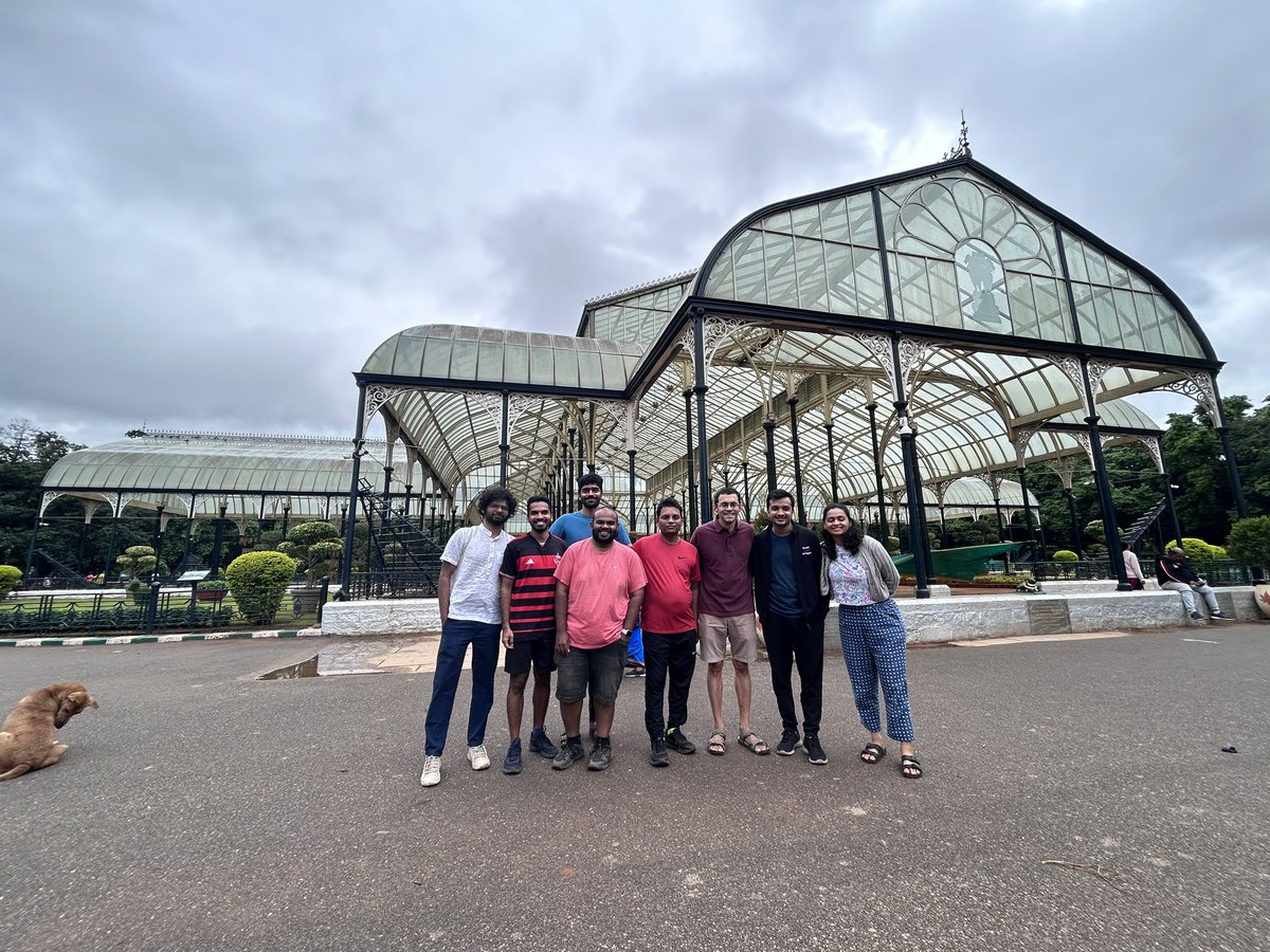 amruthajalihal's tweet photo. Spent a lovely Saturday morning with some ex-Setuzens. 🪴

Got our steps in at Lalbagh and belted some solid breakfast at a local Darshini. 🥹

Here’s to making weekends productive 💪

With @dharmeshba @phalgun_g @PositiveGamma @thetallbetta @KarthikTabjul @iakshayvj ✨ https://t.co/tG3EdU0P7W