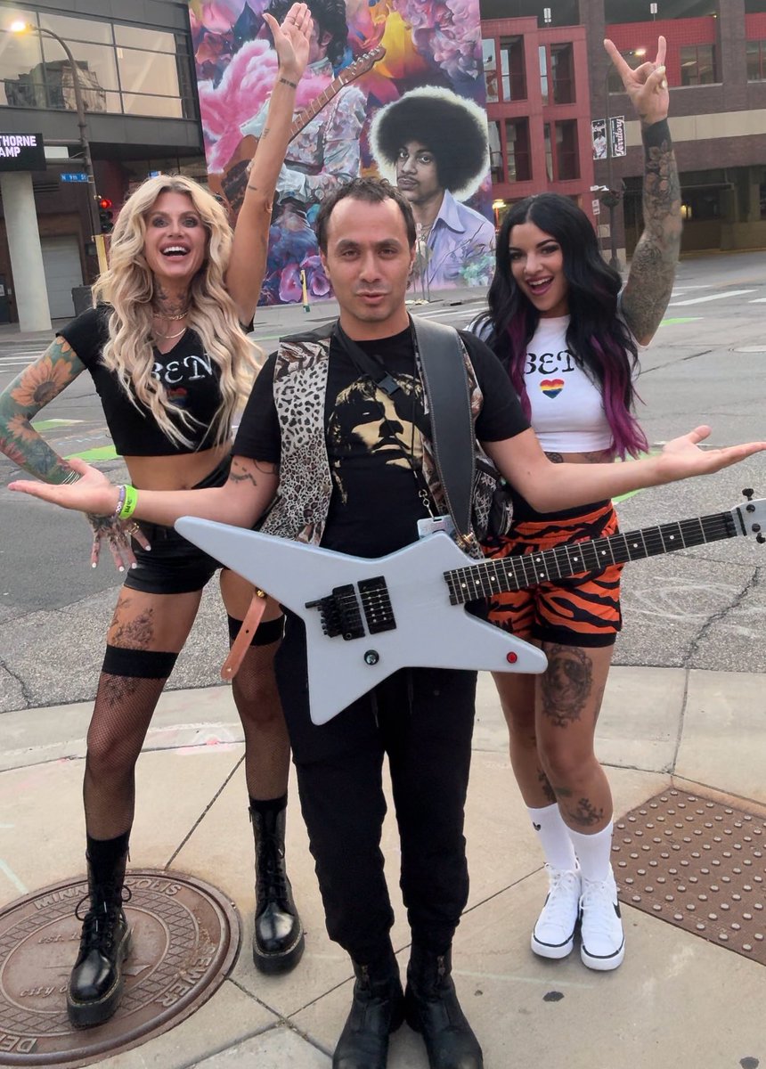 carolynwiger's tweet photo. Learned how to rip @BKdegreaser69 🥳💜
#thisrocks https://t.co/hlhQTESQeO