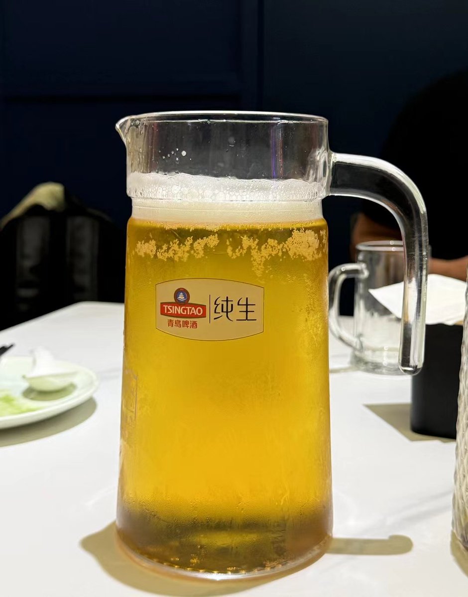 Una__king's tweet photo. 青岛啤酒🍺+青岛大虾🍤 https://t.co/c1YiS1odXx