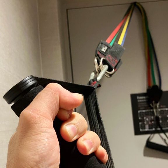 okimuscle's tweet photo. 【筋トレ専用垢】
リングフィットで筋トレにハマり
出張民なのでホテルの部屋でチューブ使ってトレーニング
2023年12月から出張ない時に都度払いのジム利用
2024年6月からエニタイム契約して色んな所で筋トレ中です
#筋トレ #出張筋トレ民 
#エニタイム 
#筋トレ垢と繋がりたい https://t.co/kOLfghdoZT