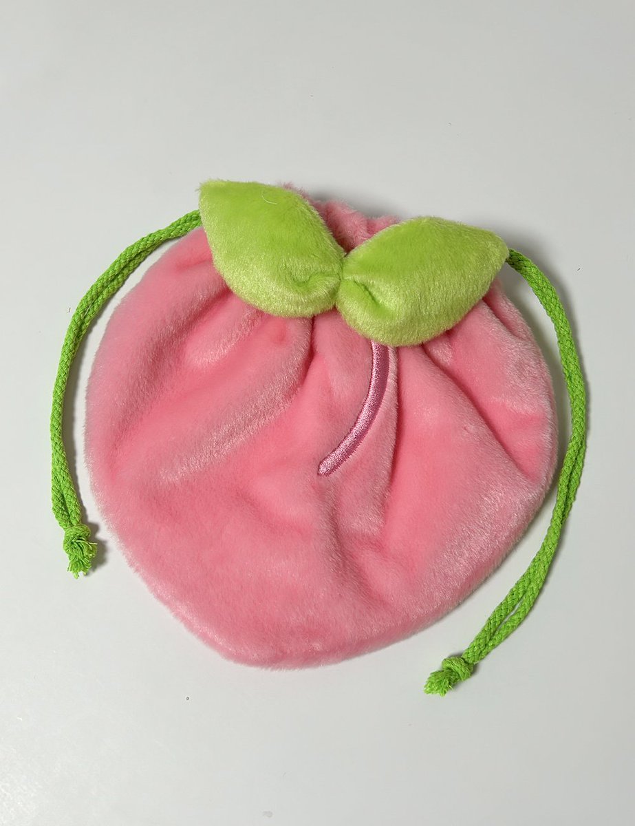 #리트윗 #RT 추첨 2분에게 파우치 (택1)을 보내드려요! 📂🍀

***부스스 팩토리 X 버니 러버스 클럽 파우치 7종의 예약판매를 시작합니다 🍓

구매 링크 (~8월 9일) witchform.com/payform/VC4IFI…