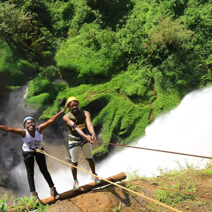 EyeRidesVenture's tweet photo. @wekesa_amos @RwenzoriMarathn 🌿Discover the breathtaking beauty of Sipi Falls with us! Nestled in Uganda’s Eastern region, these three stunning waterfalls offer hiking trails, coffee tours, and unforgettable views. Perfect for adventurers and nature lovers alike.

#SipiFalls #TravelUganda #naturelovers https://t.co/6nEmEW0AQ9