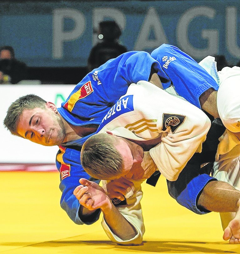 relevo's tweet photo. 𝐀𝐠𝐞𝐧𝐝𝐚: SÁBADO 27 DE JULIO

9:00 
Balonmano (masculino): España - Eslovenia

10:00
Hockey hierba (masculino): Gran Bretaña - España

10:00
Judo
Fran Garrigós 
Laura Martínez Abelenda - Mary Dee Vargas Ley

11:00
Baloncesto (masculino): Australia - España

⬇️ (...) 1/5 https://t.co/7JXZCEtgaC