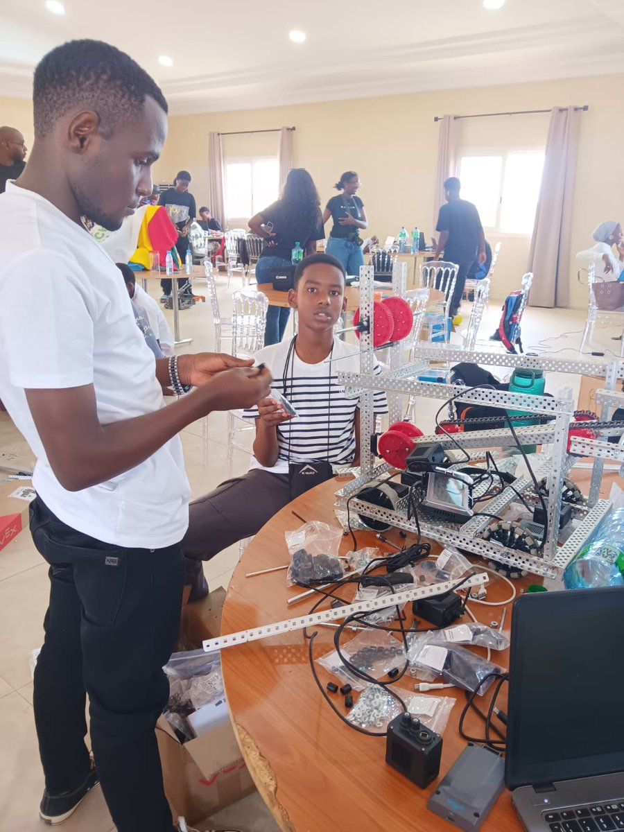 RugyendoQuotes's tweet image. #RobotsUganda from @YoungEngneersUG at the #PanAfricanRoboticsCompetition.
#PARC2024. Our robot is almost ready for tomorrow&apos;s cutthroat continent competition. We are flying the Uganda flag in Dakar Senegal