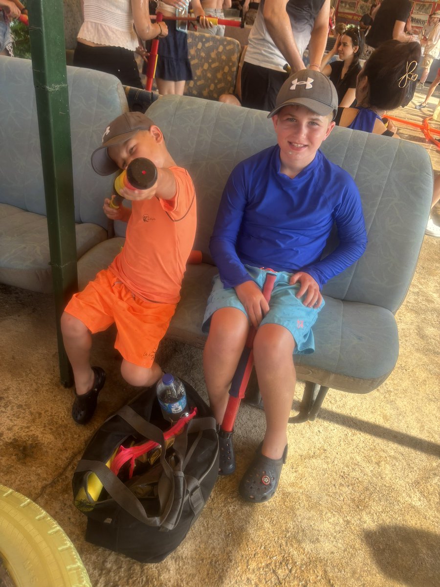 Yes … of course they hate me for all the pictures 😜