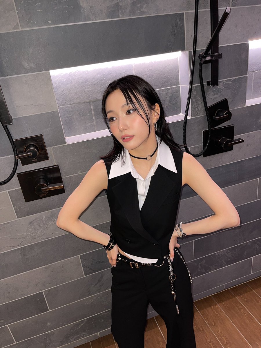 official_kep1er's tweet image. LA KCON 2024🇺🇸🪐
Back door🚪👊🏻

#서영은 #YOUNGEUN 
#Kep1er #케플러