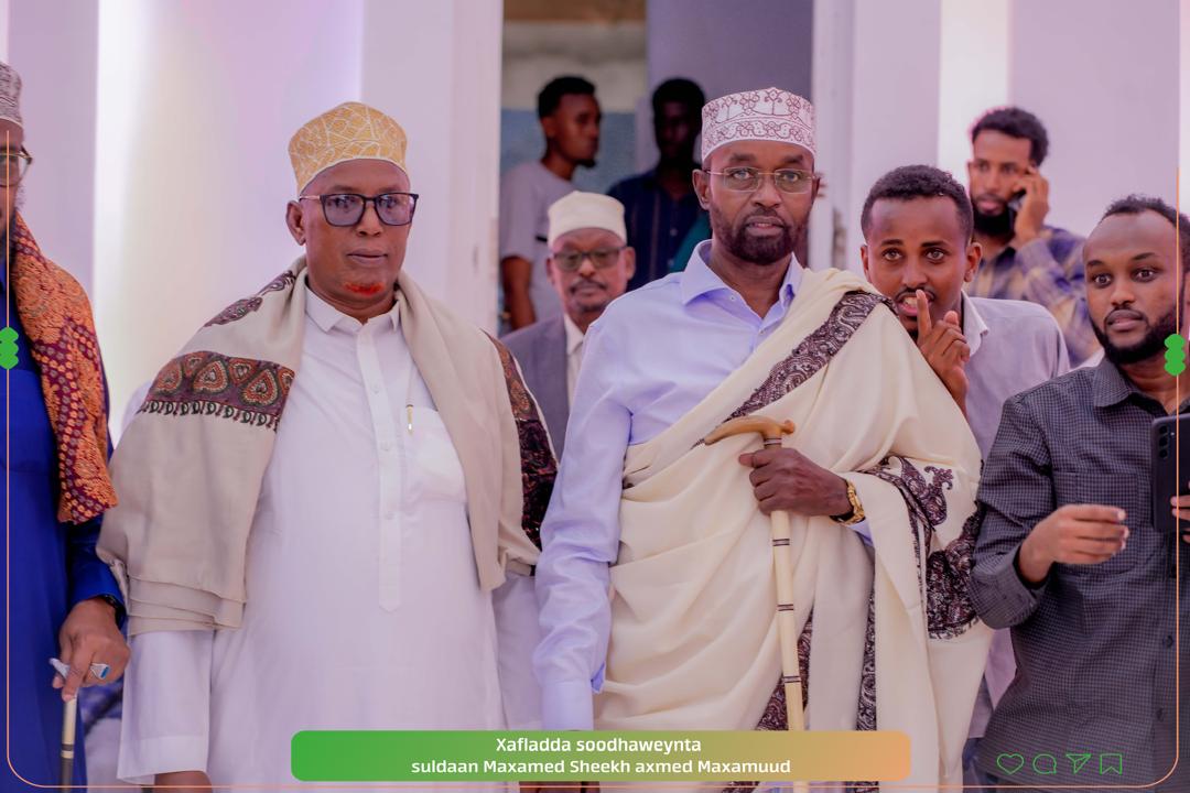 tatikod90's tweet photo. XAFLADA  SOODHAWEYNTA #SULDAANKA_GUUD_EE_SARUUR_MADARKICIS. #SULDAAN MAXMED SHEIKH AXMED MAXAMUD Suldaanka Saruur   SULDAANKA SARUUR                                                                                            #MAXMED SHEIKH AXMED MAXAMUD https://t.co/QTej4xjmQk