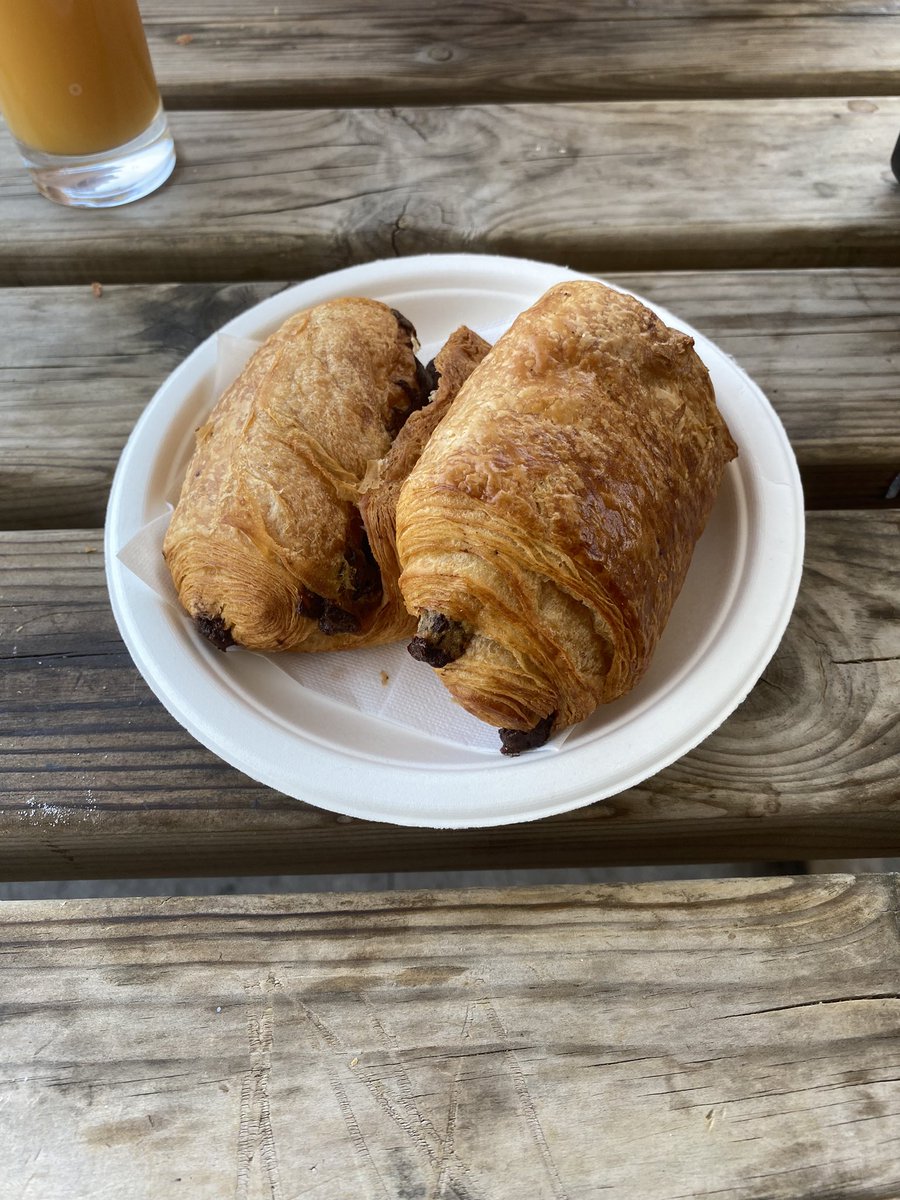 Aumento delle vendite di pain au chocolat grazie all’unica e inimitabile regina chiara facchetti