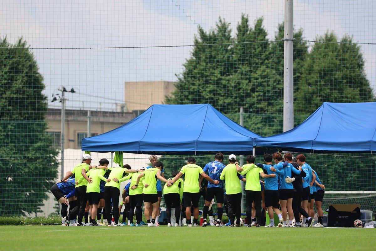 monte_prstaff's tweet photo. 本日7月27日(土)に非公開で実施いたしました #ベガルタ仙台 とのトレーニングマッチの結果をお知らせいたします。

モンテディオ山形 3-3 ベガルタ仙台

👇試合の詳細はこちら👇
https://t.co/NHgoG97oho
#montedio #ゼンシン #yamagataichigan