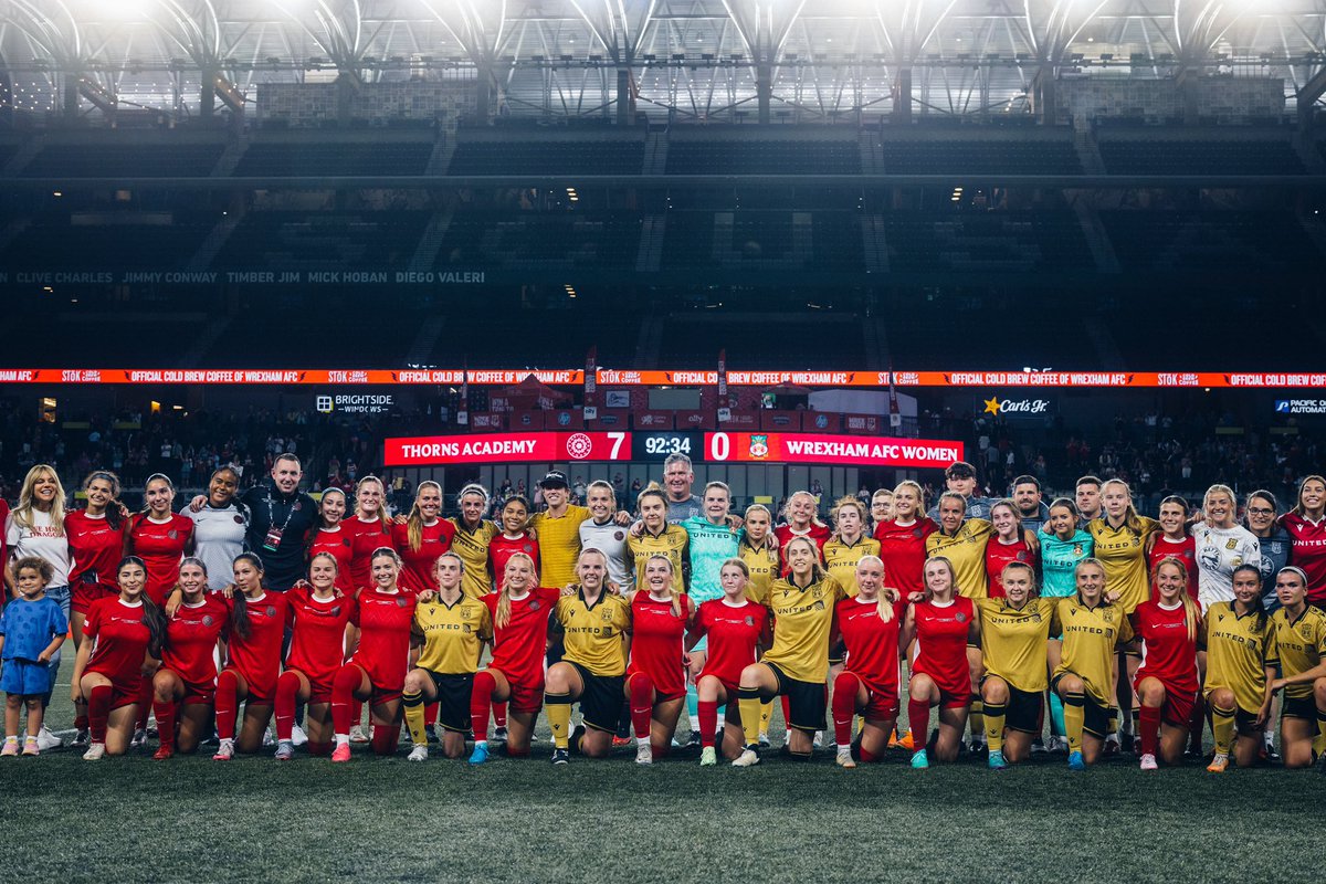 Memories to last for a lifetime 🇺🇸

A massive thank you to everyone who has supported us both in-person and worldwide over the past two weeks 🌎

🔴⚪️ #WxmAFC | #WrexCoastTour