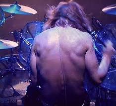 Aimerjuri's tweet image. ＃よっちゃん画像で盛り上がろう
#Yoshiki #TeamYoshiki
#XJAPAN
@Yoshikiofficial

YOSHIKIさんの背中の筋肉すごい✨✨
感動✨
力がみなぎってる✨✨🥹