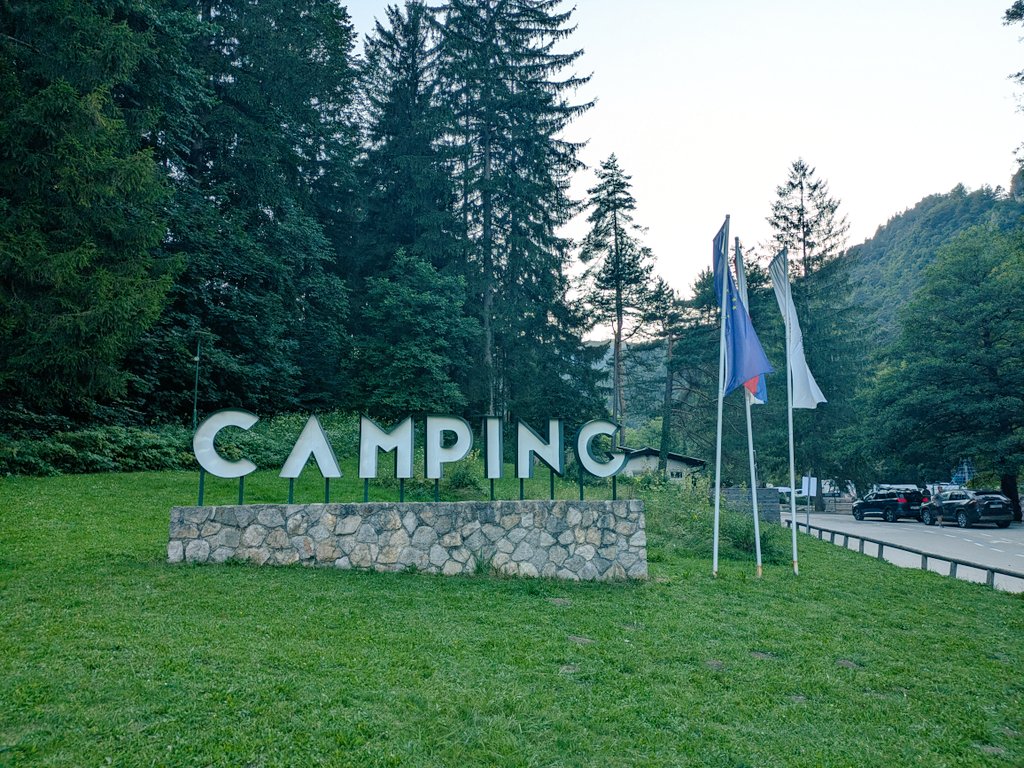 campervanfamfun's tweet photo. Camping Bled is in an idyllic situation, I would say one of the best! A short walk to the lake and fabulous views from the Ojstrica viewpoint above the site.
#ReadTourExplore #inspiringadventures #caravanandmotorhomeclub #literarytravels
@candmclub @Media_CAMC
@AlanRogers https://t.co/Ou8I1Ztkfc