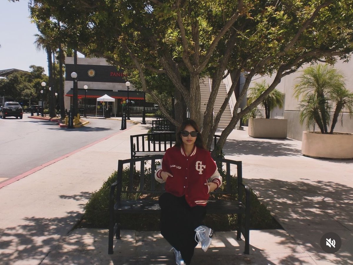 cintacole's tweet image. colet in LA kuhang kuha mo na naman ako